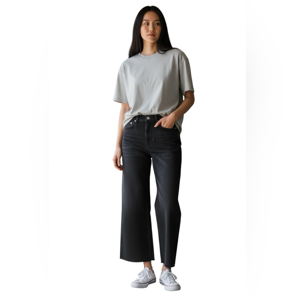 Topshop Moto Black Crop Straight Leg Jeans W25 L30 NWT NEW